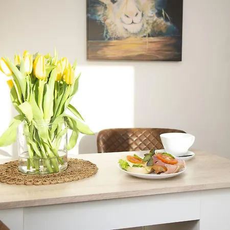 Zum Brandenburger Tor, Ferienwohnung Im Herzen Von Daire *